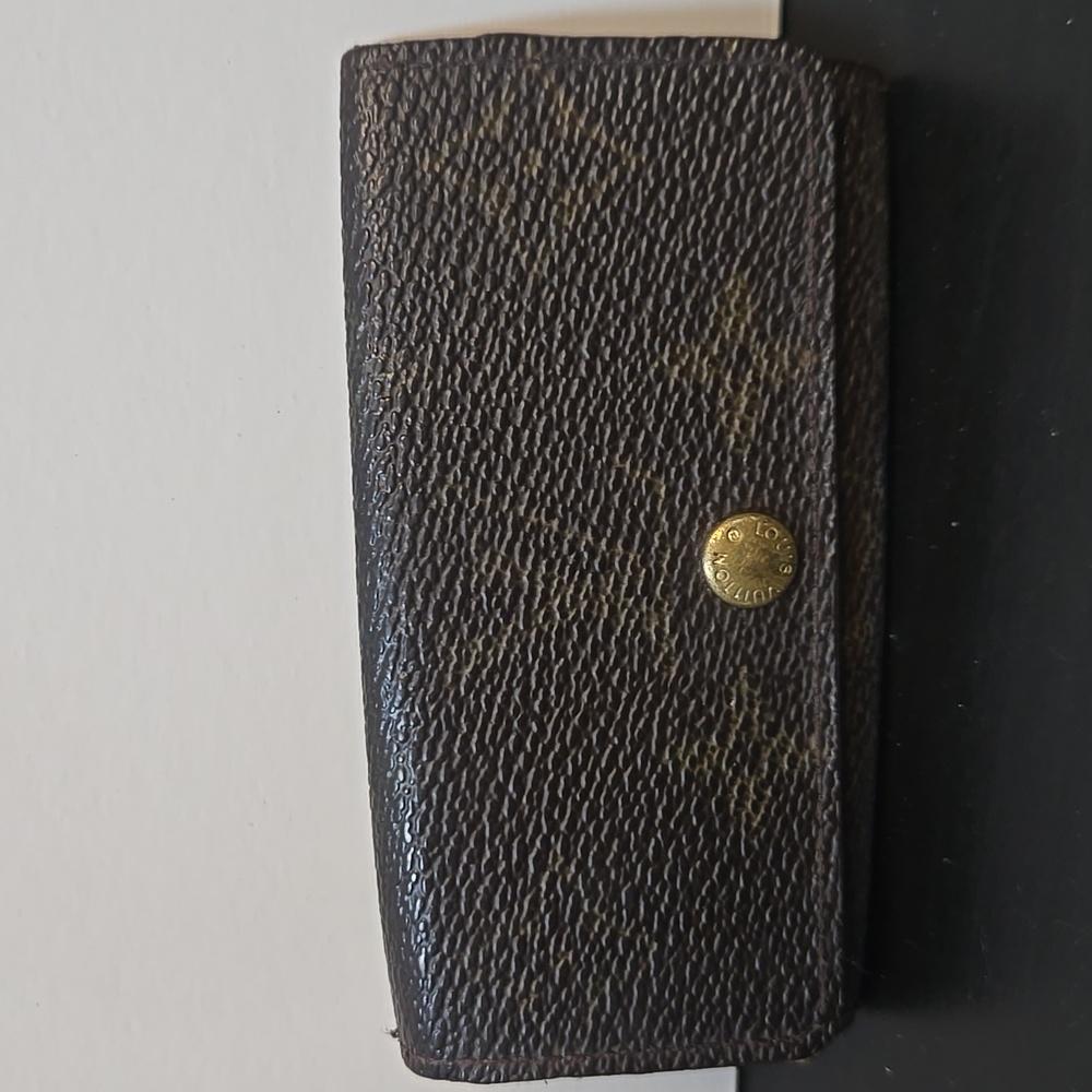 Louis Vuitton Tan Key Holder - Picture 2 of 10